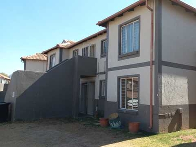 Townhouse For Sale In Parkrand, Boksburg