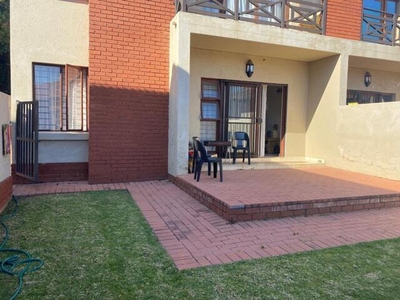 Townhouse For Sale In Pretoriuspark, Pretoria
