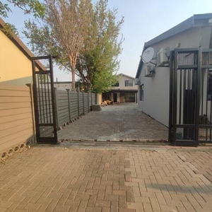 Apartment For Rent In Bayswater, Bloemfontein