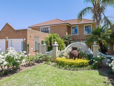 Apartment For Rent In Rome Glen, Somerset West