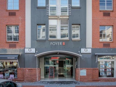 Commercial Property For Rent In Green Point, Cape Town