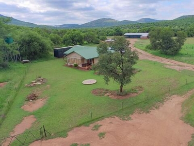 Farm For Sale In Swartruggens, North West