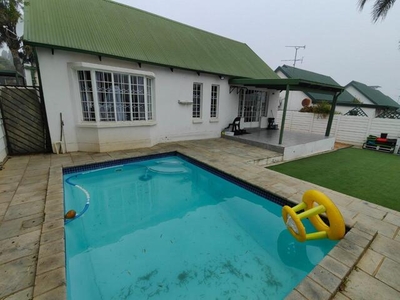 House For Sale In Bergbron, Roodepoort