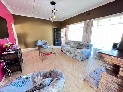 House For Sale In Dalview, Brakpan