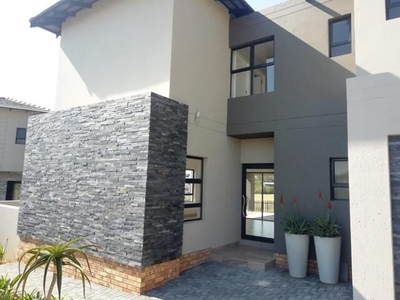 House For Sale In Eikenhof, Johannesburg