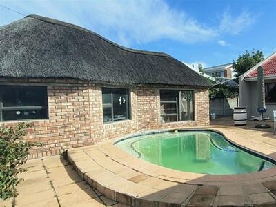 House For Sale In Gonubie, East London