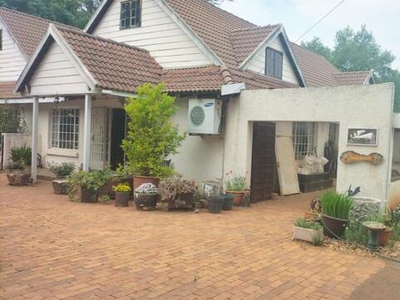 House For Sale In Henley On Klip, Meyerton