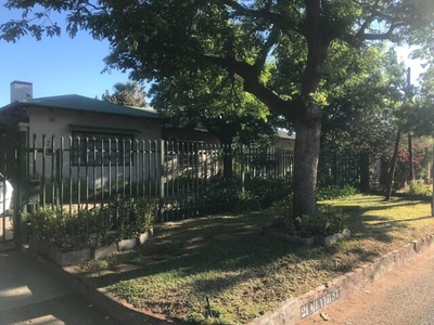 House For Sale In New Park, Kimberley