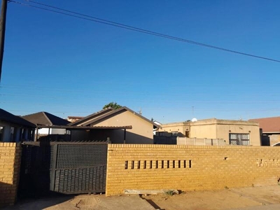 House For Sale In Protea South, Soweto