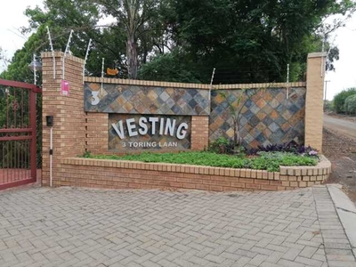 Townhouse For Rent In Spitskop Sh, Bloemfontein