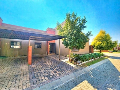 2 Bedroom Gated Estate For Sale in Waterval East
