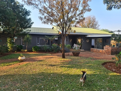 Farm For Sale in Boschfontein AH