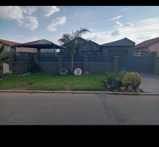 Freestanding For Sale in Germiston