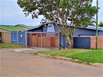 House For Sale in Humansdorp