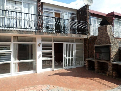 Duplex For Sale in Hatfield, Gauteng