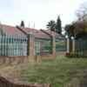Factory For Sale in Edenvale Central, Gauteng