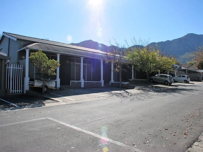 Flat-Apartment For Sale in Franschhoek, Western Cape