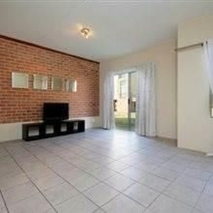 Flat-Apartment For Sale in Houghton Estate, Gauteng