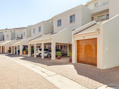 Flat-Apartment For Sale in Northcliff, Gauteng