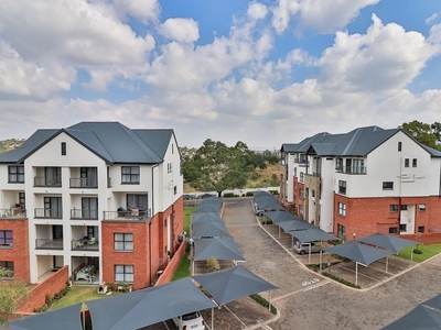 Flat-Apartment For Sale in Oakdene, Gauteng