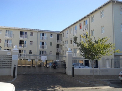 Flat-Apartment For Sale in Wellington Central, Western Cape