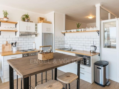 Flat-Apartment To Rent in Cape Town City Centre, Western Cape