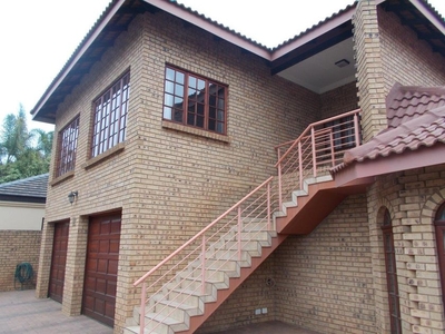 Flat-Apartment To Rent in Centurion Golf Estate, Gauteng