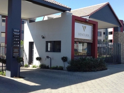 Flat-Apartment To Rent in Craigavon, Gauteng