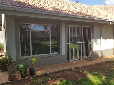 Flat-Apartment To Rent in Lynnwood Ridge, Gauteng