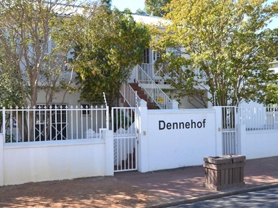 Flat-Apartment To Rent in Stellenbosch Central, Western Cape