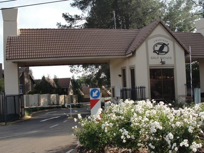 Flat-Apartment To Rent in Zwartkop Golf Estate, Gauteng