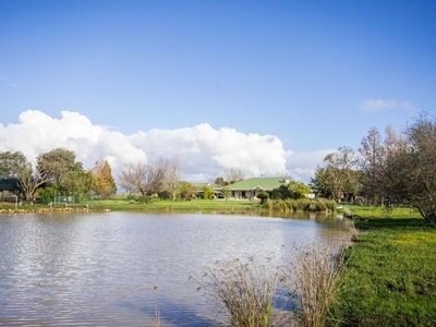 Game Lodge For Sale in Stellenbosch Farms, Western Cape
