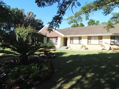 House For Sale in Beacon Bay, Eastern Cape