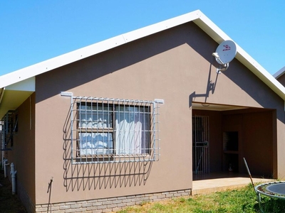 House For Sale in Gonubie, Eastern Cape