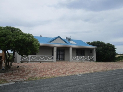 House For Sale in Kleinbaai, Western Cape