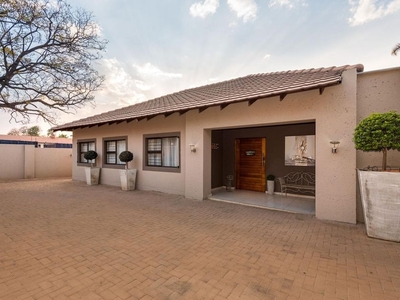 House For Sale in Menlo Park, Gauteng