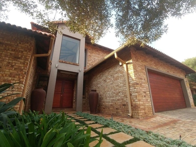 House For Sale in Mooivallei Park, North West