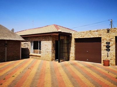 House For Sale in Potchefstroom Central, North West