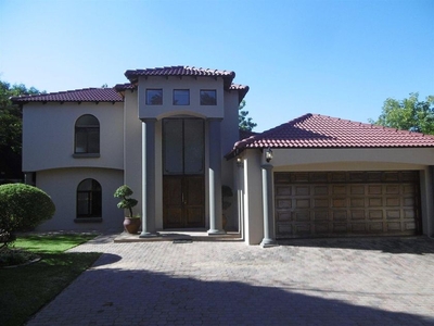 House To Rent in Bryanston, Gauteng