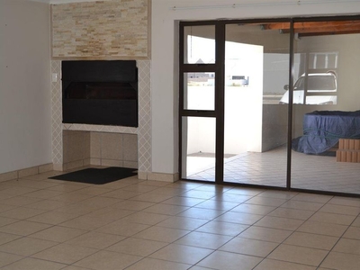 House To Rent in Calypso Beach, Western Cape