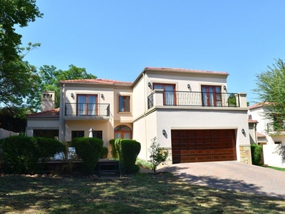 House To Rent in Douglasdale, Gauteng