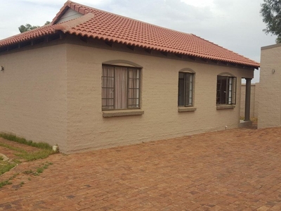 House To Rent in Rayton, Free State
