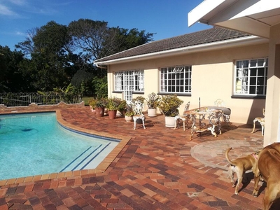 House To Rent in Summerstrand, Eastern Cape