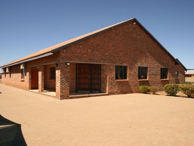 Retail For Sale in Vyfhoek, North West