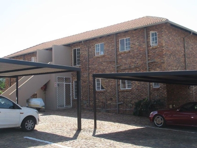 Townhouse For Sale in Highveld, Gauteng