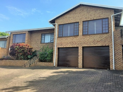Townhouse For Sale in Scottburgh Central, Kwazulu Natal