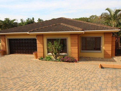 Townhouse To Rent in Uvongo, Kwazulu Natal
