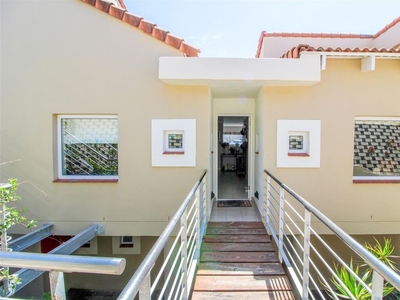 3 Bedroom Apartment For Sale in Port St Francis