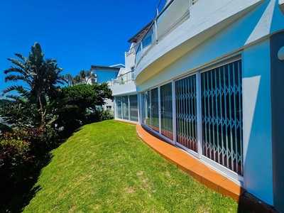 Beautiful 3 Bedroom Townhouse with Seaview's