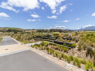 329 m² Land available in Stellenbosch Central